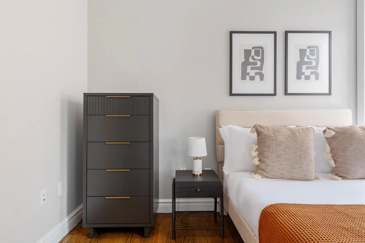 Apartment East Village 2Br W Wd Nr Groceries Shops Nyc-1235 New York
